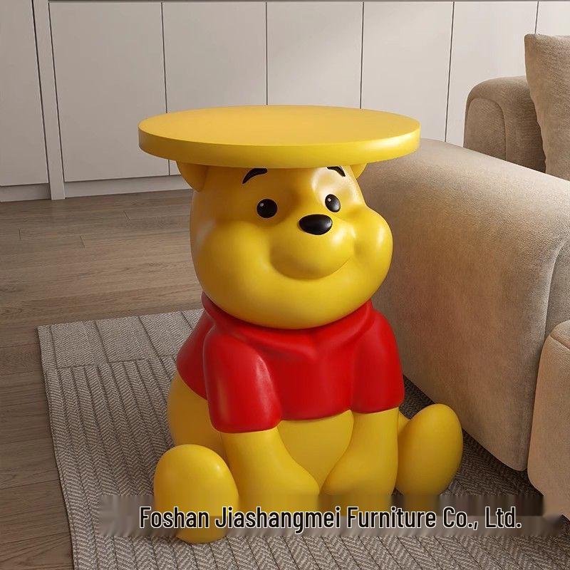Ornamento de Chão Amarelo do Ursinho Pooh Desenho Animado e Mesa de Cabeceira com Armazenamento