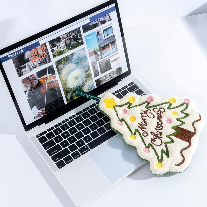 Christmas Hand Towel Cartoon Gingerbread Man Snowman Coral Fleece Towel Christmas Home Kitchen Bathroom Decoration Xmas Gifts