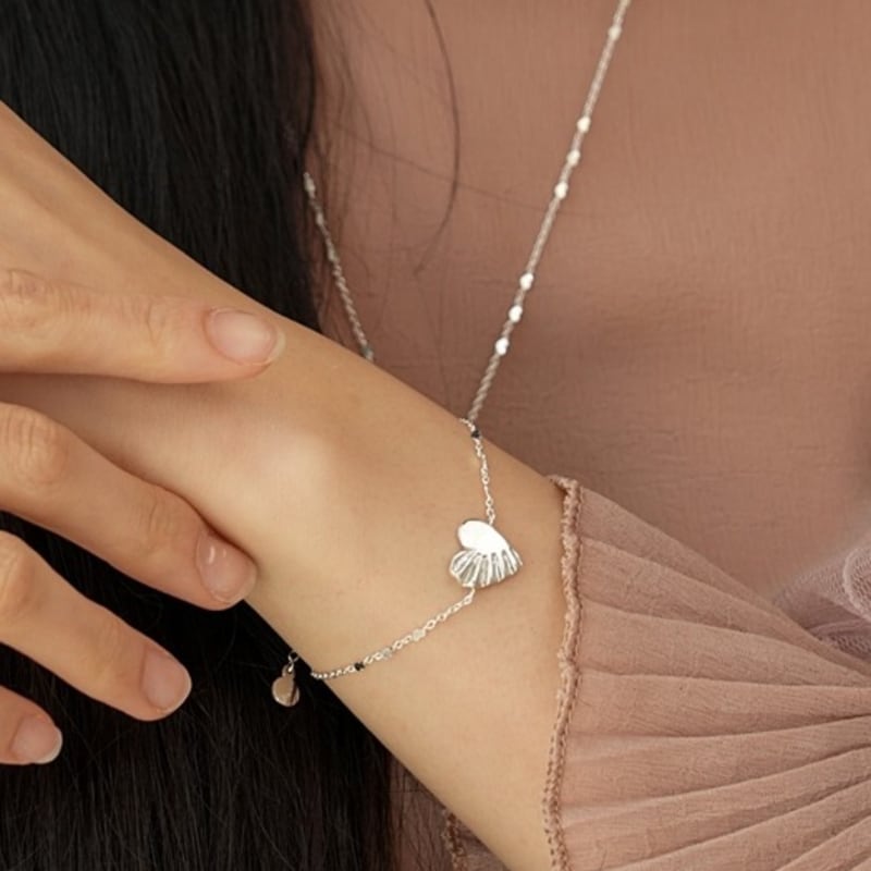 BELLOOGGI Frill Heart Bracelet