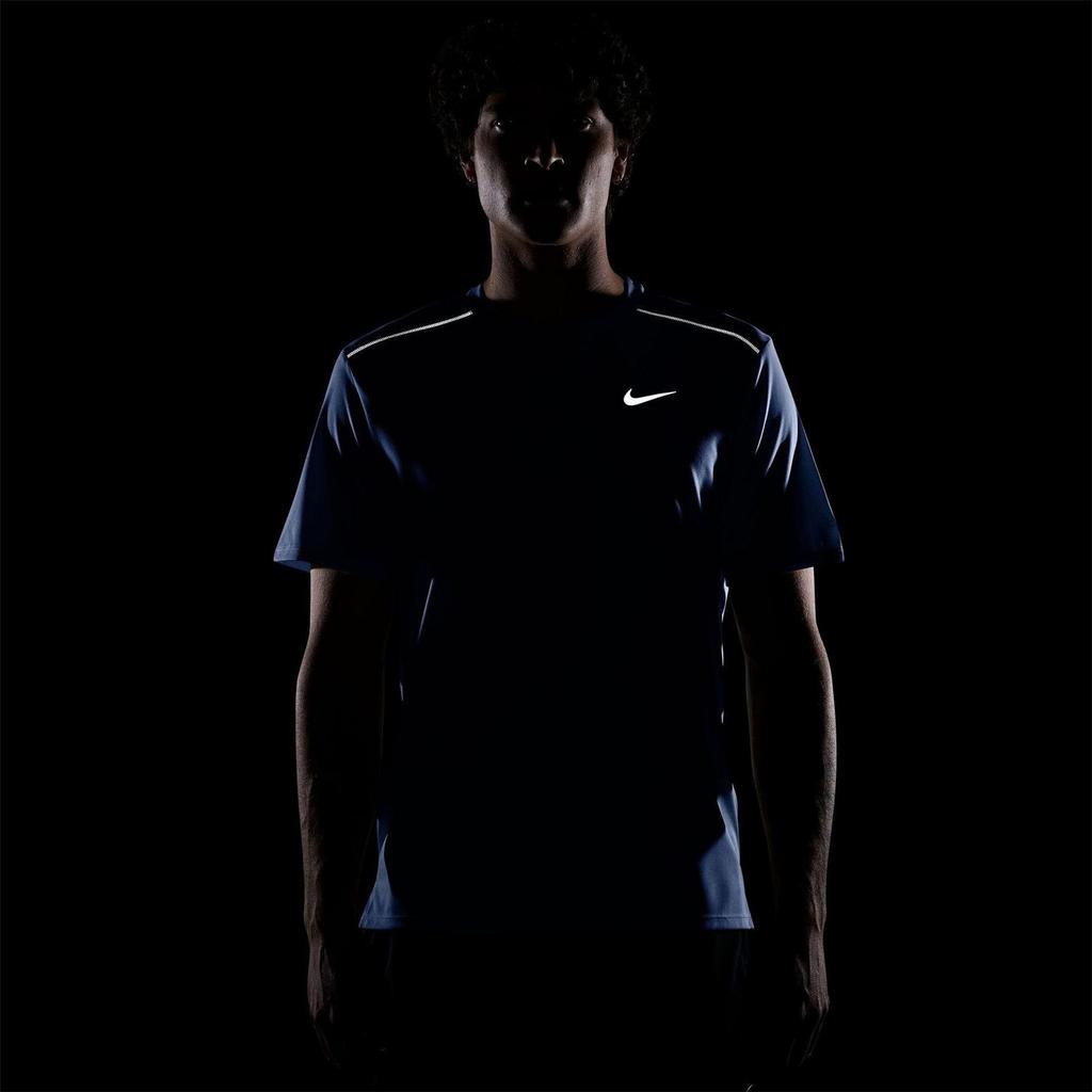Nike Mens Miler Swoosh Reflective Detail T-Shirt