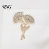 Leaf Accessory Rhinestone Ginkgo Brooch, Sparkling Lapel Pin for Men Women, Nature Inspired Decorative Badge Clothes Bag Hat Scarf Suits Shaped