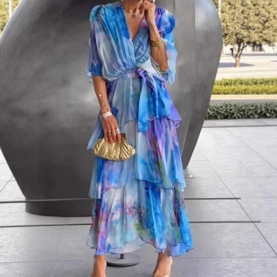 Neues gestuftes Kleid mit Farbverlaufsdruck