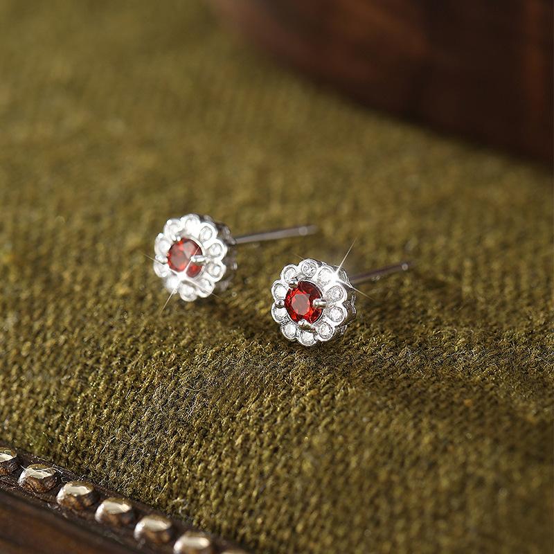 S925 sterling silver stud earrings women's niche natural crystal stone earrings personalized high-end design jewelry