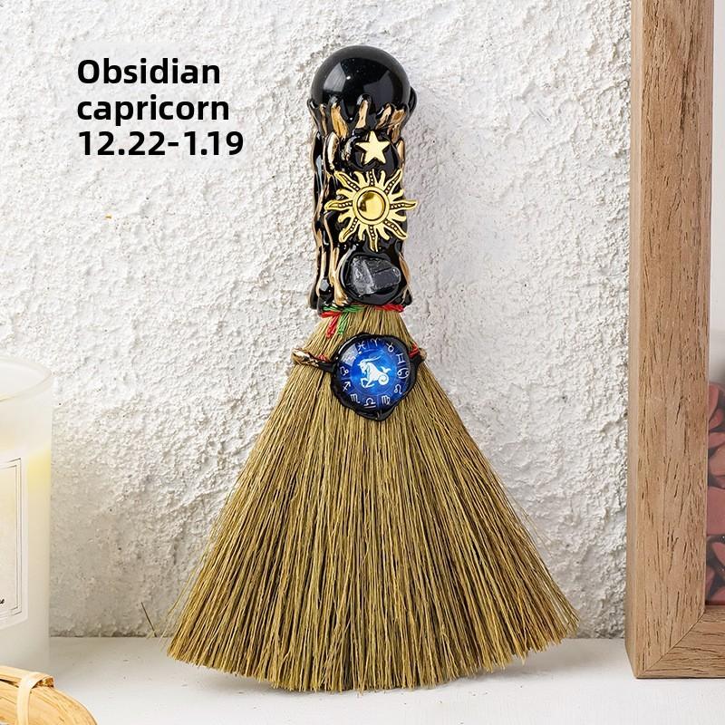 Zwölf Tierkreiszeichen Kristall Rohstein Mit Handgefertigtem Besen Dekor Für Hochzeit Und Feier
