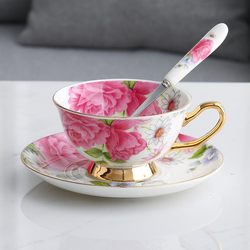 Korean Pastoral Bone China Coffee Cup Saucer Ceramic English Afternoon Flower Tea Cup Saucer With Spoon Tea Set Small Fresh Creativity