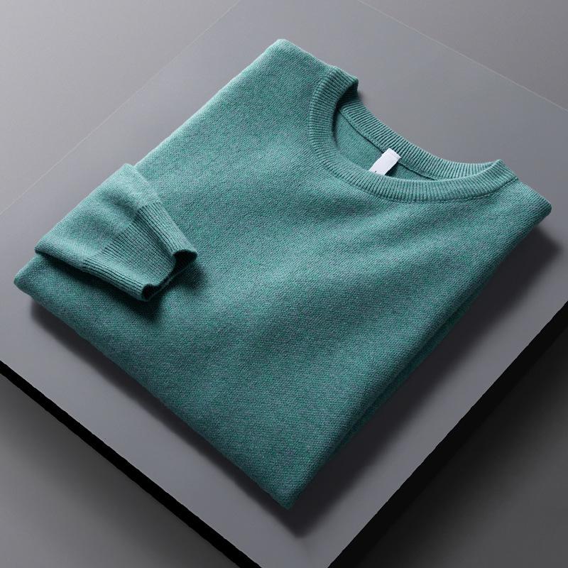 Men's Slim Fit Round Neck Knit Sweater - Long Sleeve, Solid Color, Versatile Base Layer for Autumn/Winter Casual Trend.