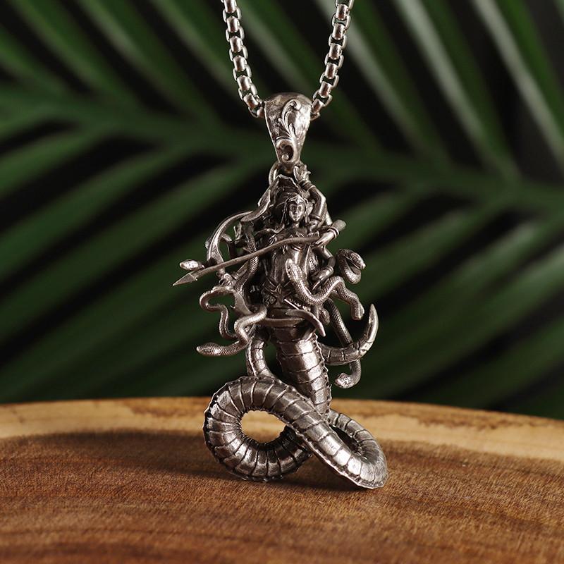 Collier avec pendentif ailes d'ange mystique gothique rétro pour hommes et femmes, bijoux tendance punk hip-hop, cadeau