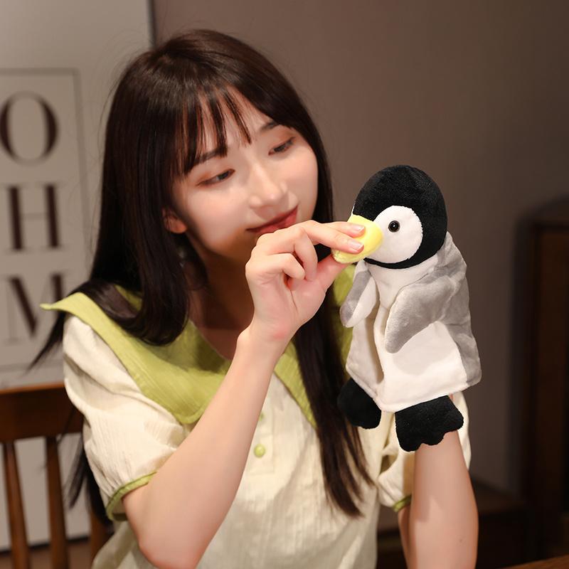 Ocean Series Plush Hand Puppets Cute Chameleon Crocodile Shark Whale Clownfish Octopus Stuffed Animal Toys for Baby Soothing