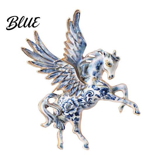 Rainbow Horse Pin Brooch Horse-Themed Zine Alloy with Inlaid Crystals