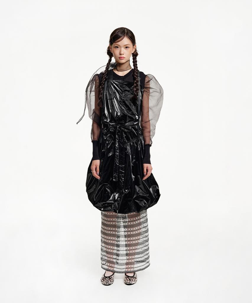 Eipeuleonwei Bubblegum Black Apron Dress