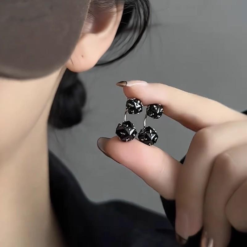 Black Zircon Two-Way Wear 925 Needle Earrings - Niche Design, High-End Feel