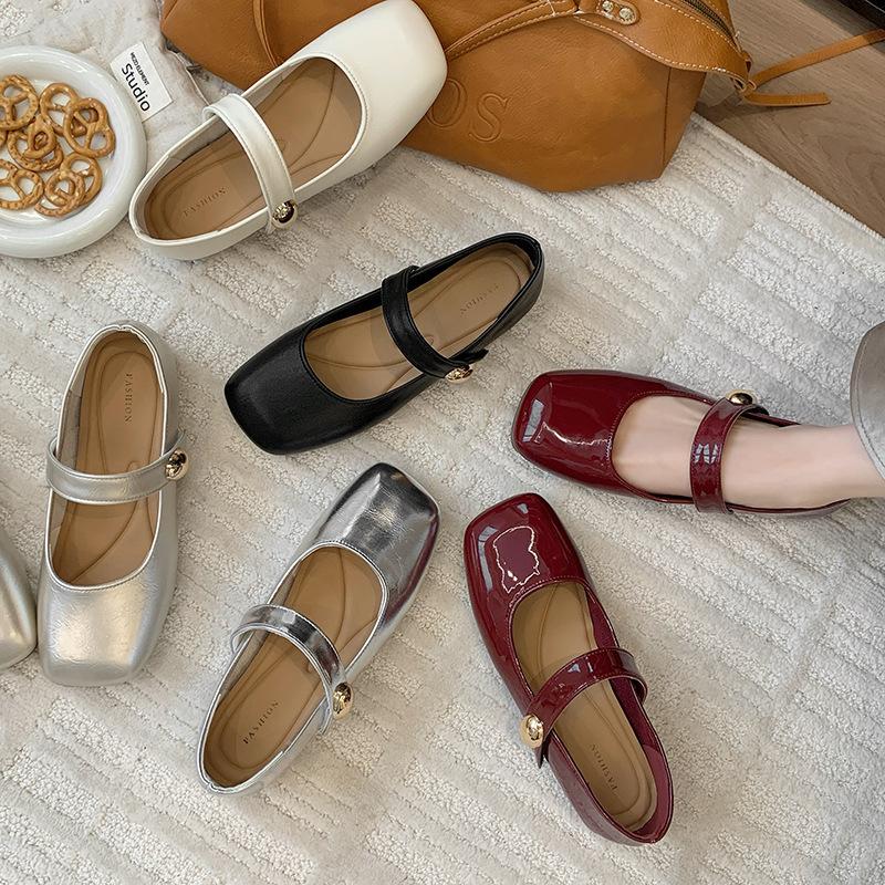 French Small Leather Shoes Girl 2025 Spring and Summer New Shallow Mouth Fairy Style Versatile Gentle Matching Skirt Flat Mary Jane Shoes