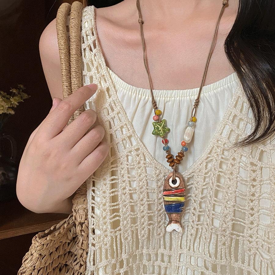 Painted ceramic fish necklace, Bohemian style woven rope necklace, women's vintage high-end beaded clavicle chain