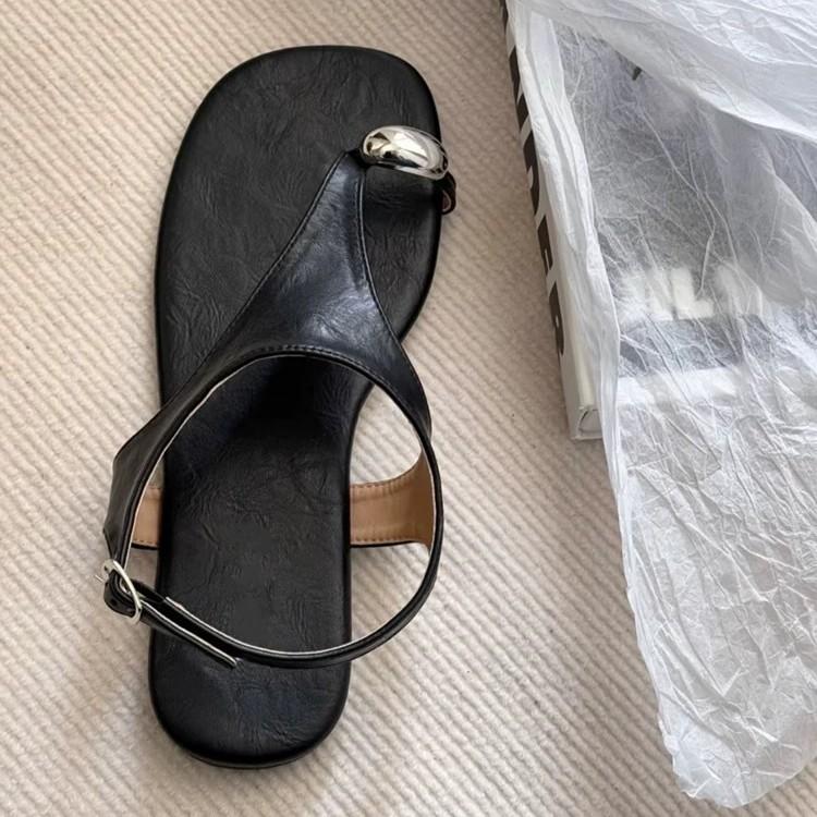 Cowhide version~ retro flat-bottomed metal sleeve toe buckle with sandals women's 2025 summer new pinch foot cool slippers