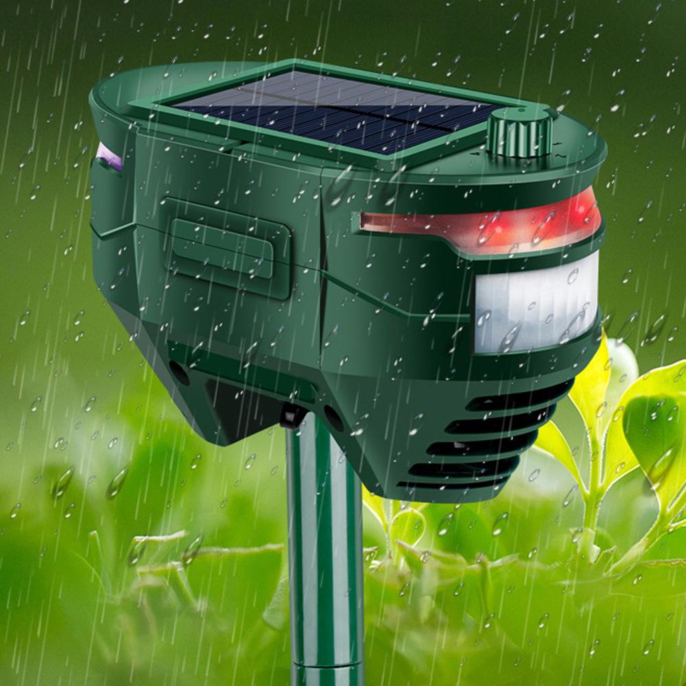 Ultrasonics Solar Animal Repeller Outdoor Dog Cat Rat Repellent Waterproof with Motion Sensor 4 Working Modes for Repelling Cat Dog Bird Rat Skunk Squ