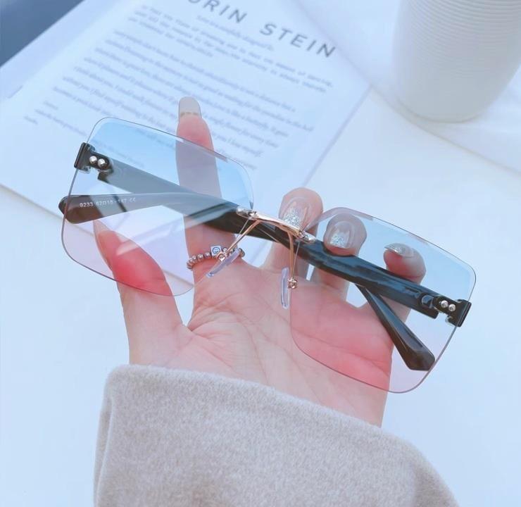 Small Red Book Fashion Sunglasses Women Uv385 No Frame Edge Sun Shades For Travel And Parties