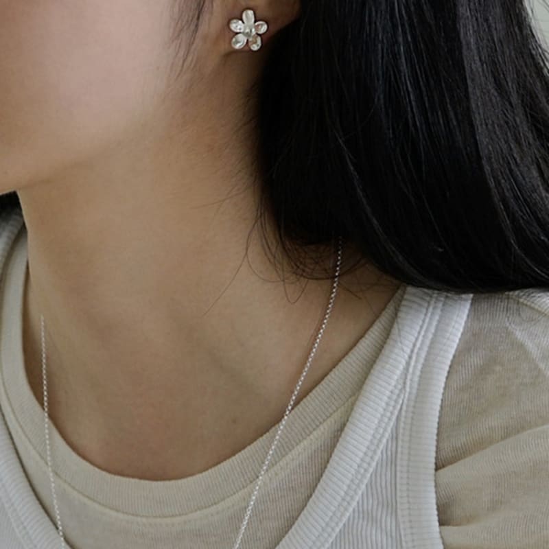 oar Rough Flower Earrings