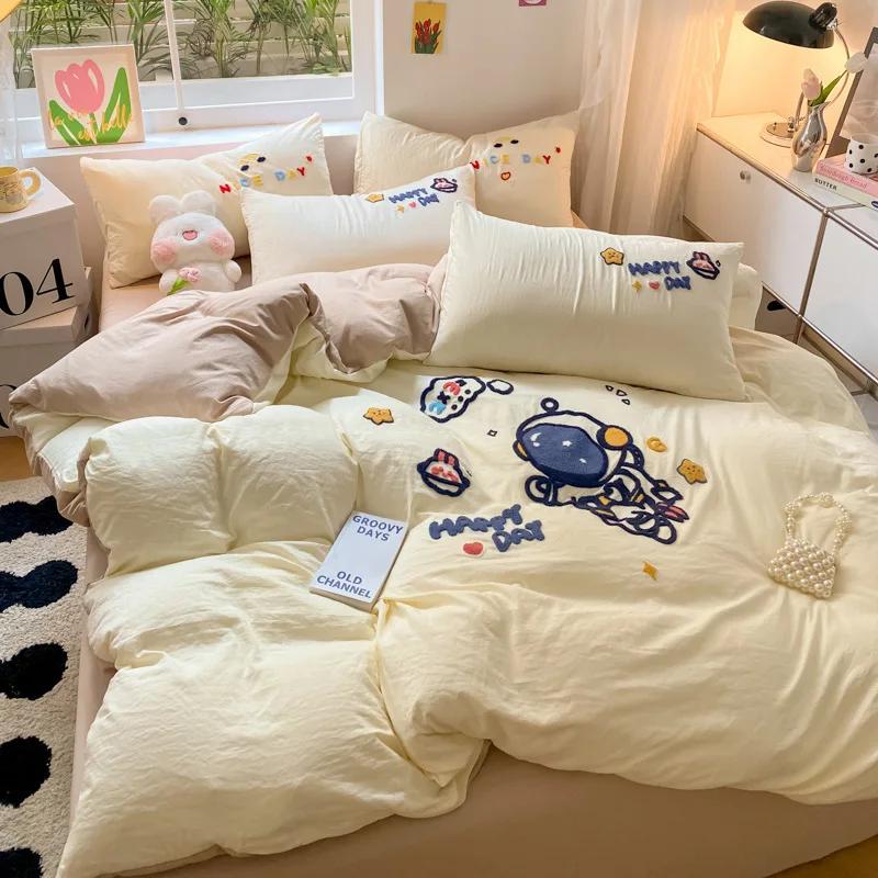 

New Towel Embroidery Four-Piece Color Matching Washed Cotton Super Soft Skin-Friendly Clouds Cotton Quilt Cover Sheets 2.0m 4pcs&Flat Sheet