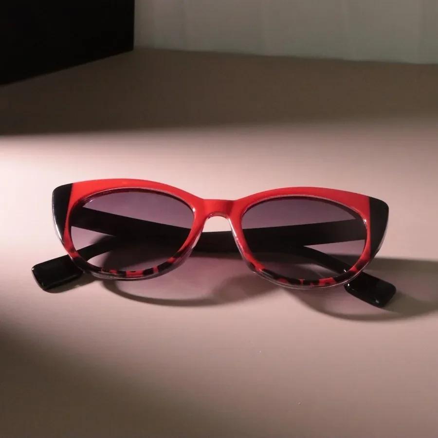 Stylish Cat Eye Sunglasses Women Men Vintage Brand Mirror Lens Simple Sun Glasses Female Male Cool Colors