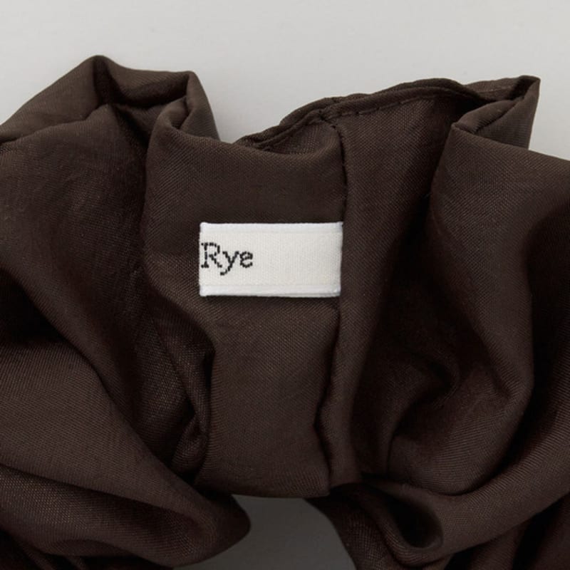 THE RYE Silky Scrunchie M(Brown)