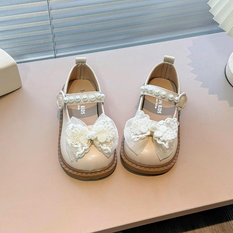 Girls' Leather Butterfly Lace Soft Sole Shoes - Spring/Autumn 2026 Fashion Dance Style