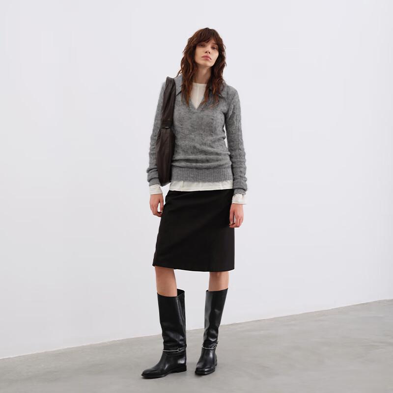 GREEN BELT Women's Slim Fit V-Neck Long Sleeve Knit Top