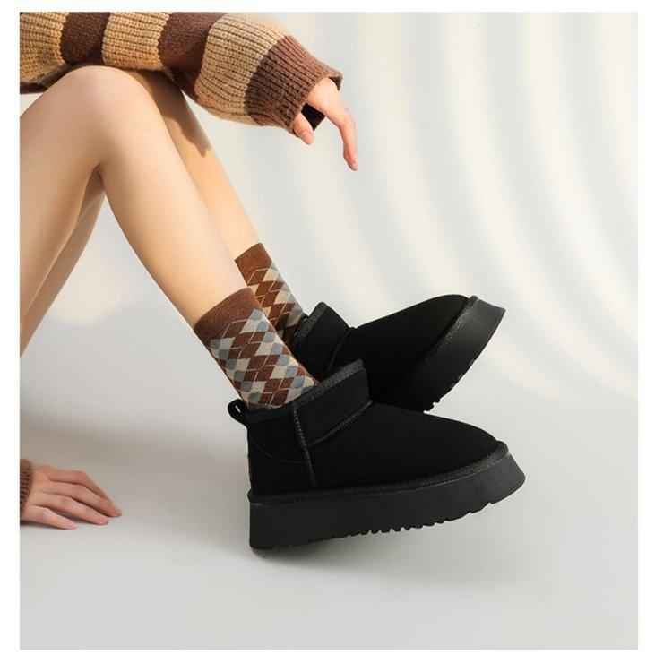 

бархатные сноубутсы на толстой подошве для женщин, новая осенне-зимняя коллекция, короткие, на толстой подошве, теплые хлопковые ботинки 41 чёрный