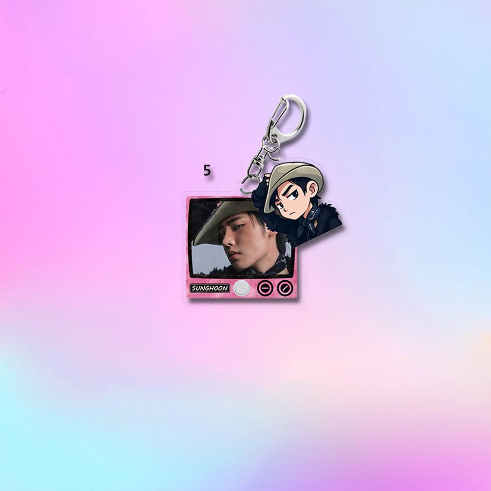 ENHYPEN Retro TV Frame Double Charms Keychain, Member Real Photo+Cowboy Cartoon Pendant, Kpop Engene Fans Collectible Bag Charm Key Ring Merchandise