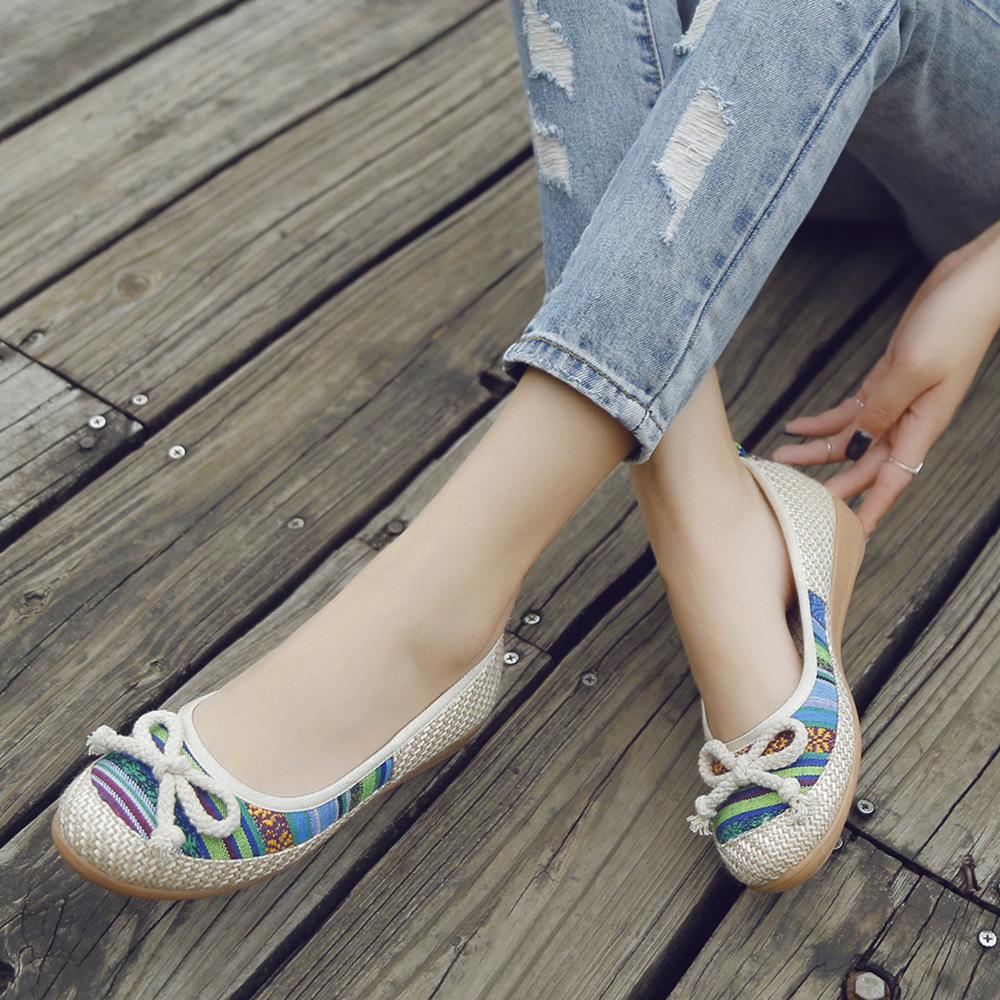 

Женские туфли большого размера на танкетке с открытым носком, модные лодочки с бантом в стиле пэчворк 43 синий