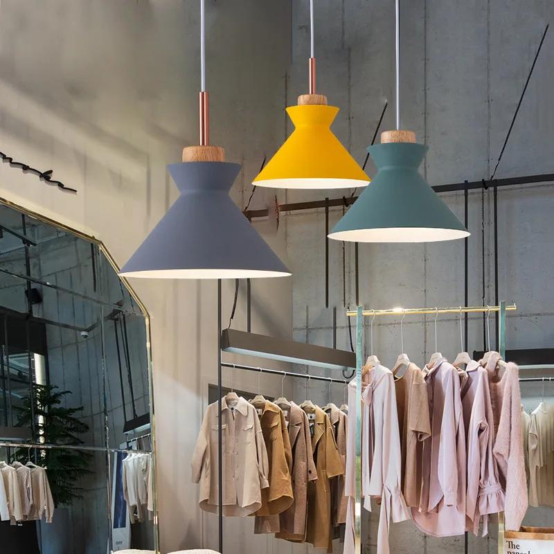 Heiß Verkaufter Nordischer Kronleuchter Kreative Persönlichkeit Restaurant Café Modern Macaron Einzelkopf Gang Musikinstrument Lampe Neu