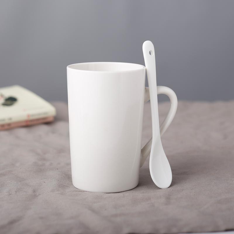 White Household Ceramic Cup Set 350ml Nordic Women New Simple Handle Couple Tea Mugs with Scoop and Lid Solid Office Coffee Cup