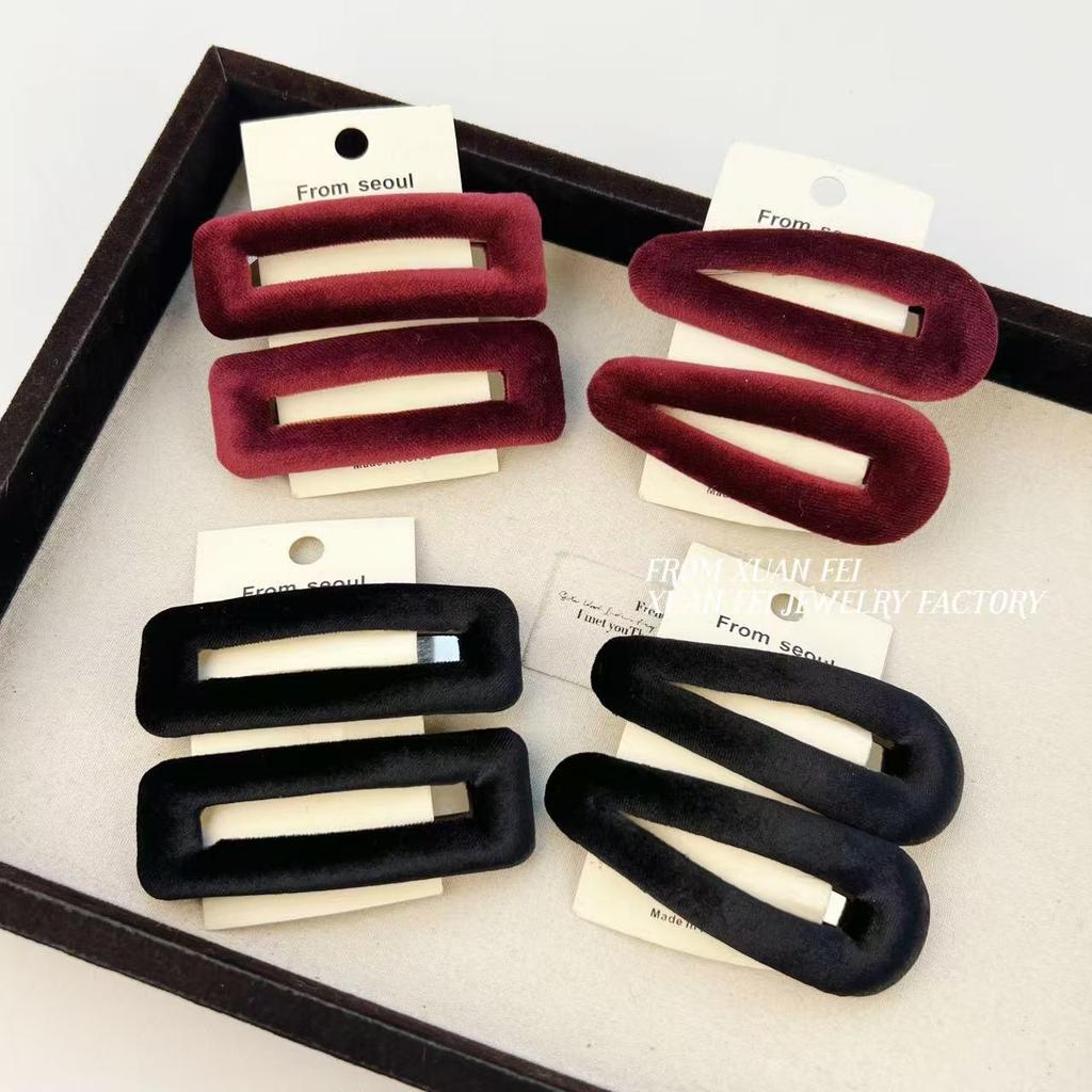 Retro Velvet Hair Clip: Fashionable, High-End Flyaway and Bang Accessory