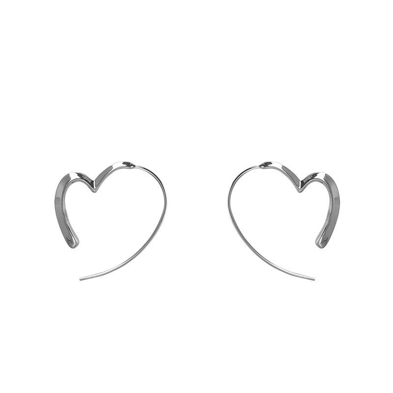 Simple and Cold Wind Ring Love Earrings, Irregular Design Peach Heart Stud Earrings