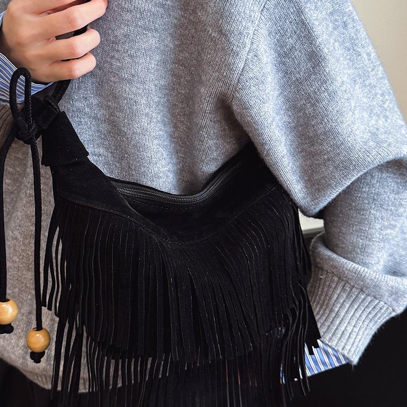 Retro Niche Fringed Messenger Bag Women's Autumn New Popular High-value Single Shoulder Messenger Bag