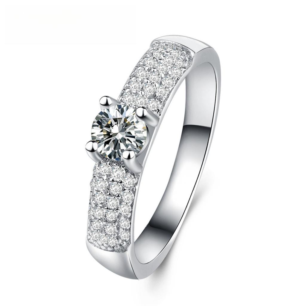 Classic Mozambican Diamond Ring European and N Fashion Explosion of Platinum Plated Wedding Diamond Ring