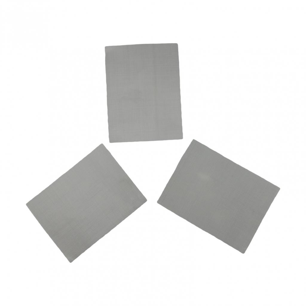 Kompletní sada pro opravu plastů obsahující 10 svářeček a síťku pro podporu