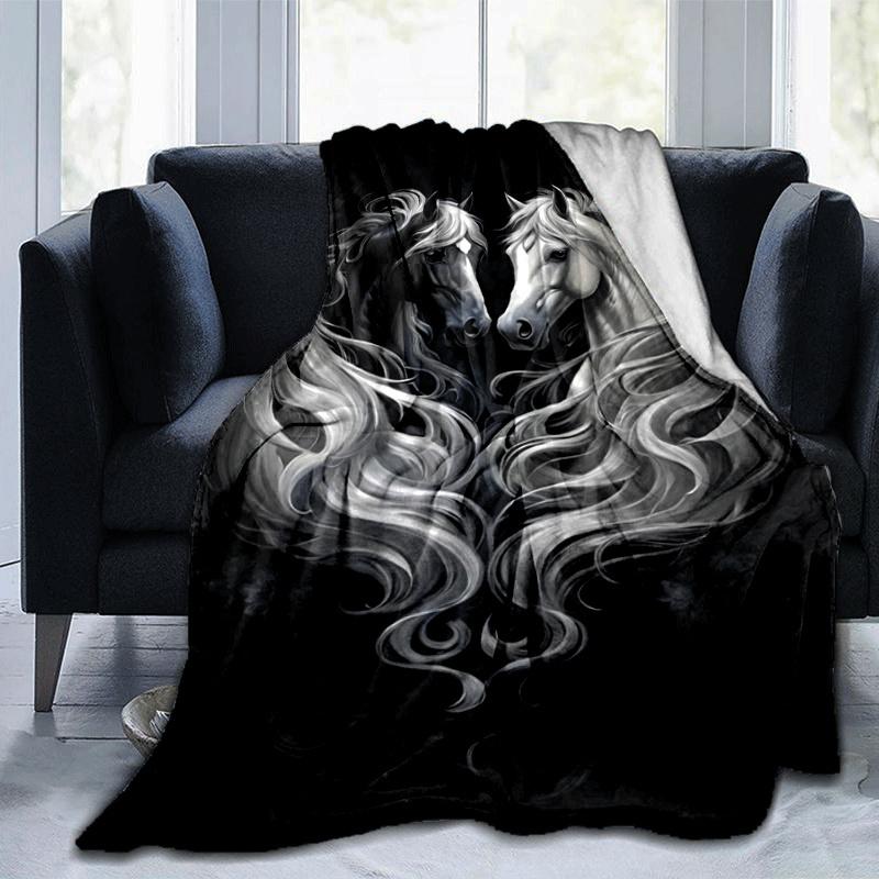 

1pc Horse Printing Lightweight Flannel Blanket, Comfortable and Warm Blanket, for Camping Sofa Bed and Couch Office, Gift 100x150cm