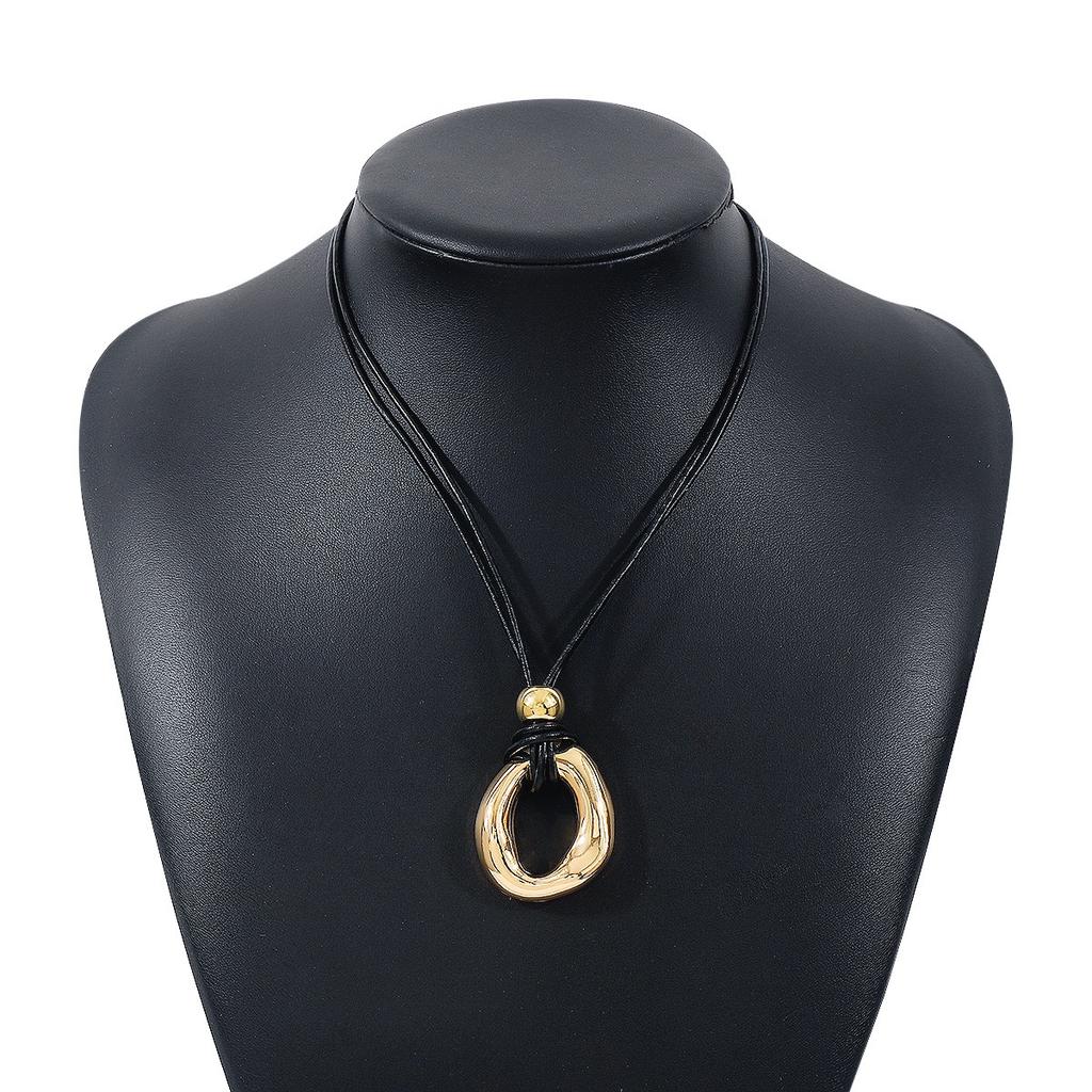 European And American Personality Design Sense Irregular Circle Pendant Necklace Temperament Simple Knot Tie Rope Accessories