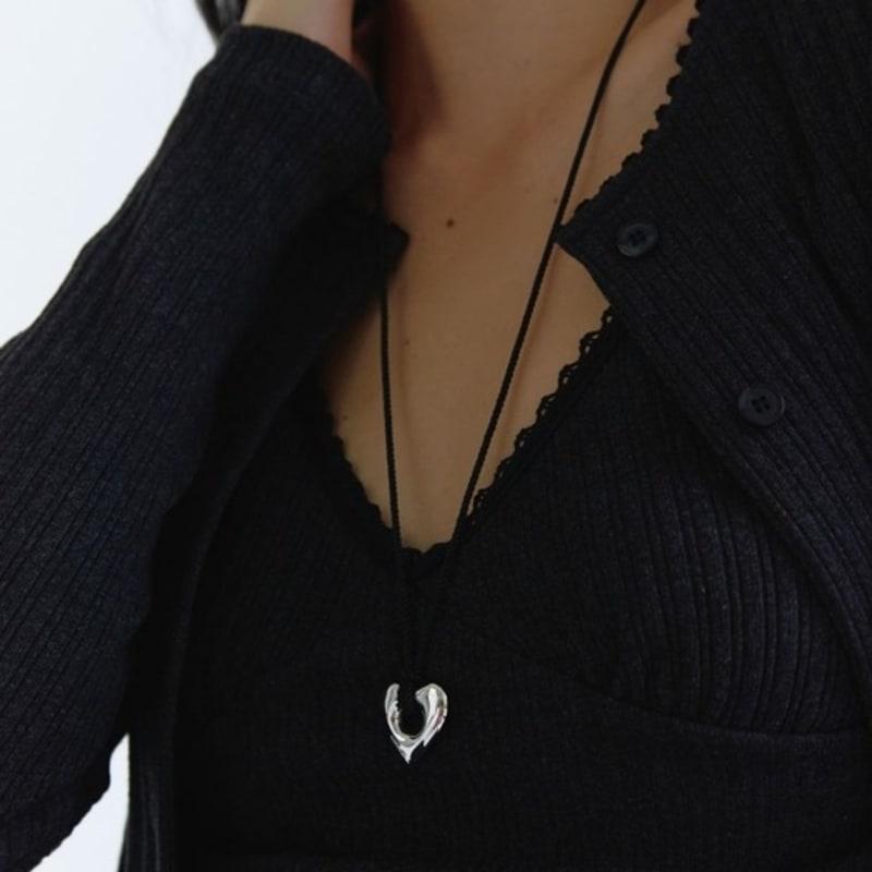 

moi moi Heart hall string necklace silver