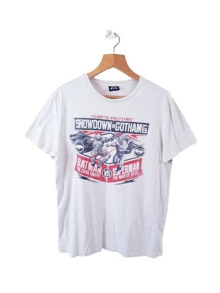 Mens White Cotton Basic T shirt Size L ( Showdown In Cotham Siperman Vs Batman ) S