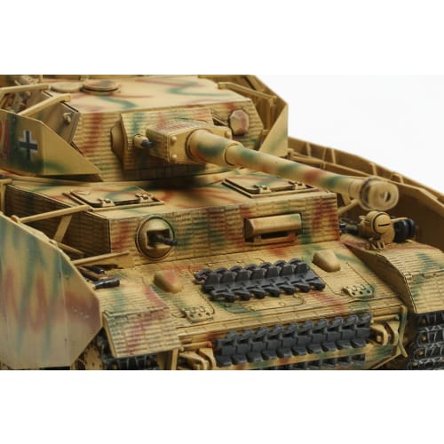 Tamiya 1/48 Military Miniature Series No. 84 German Army Panzer IV Ausf. H Late Production Plastic Model 32584