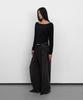 Saendeulig Strap Wide Neck T_Black