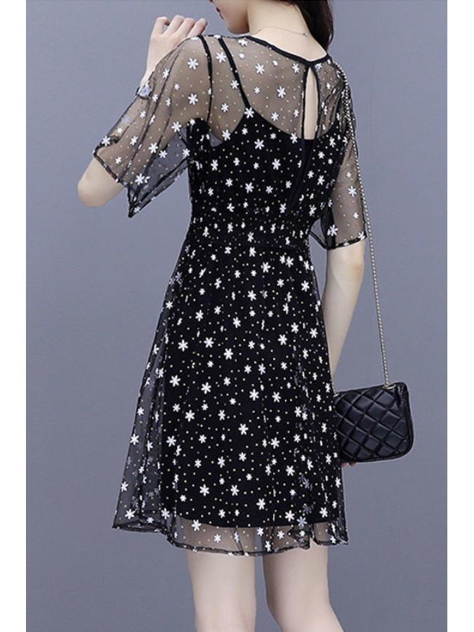 2025 Women's Summer Mesh Camisole Dress Set: Chic Waist-Cinching Two-Piece for a Slimming, Youthful Look