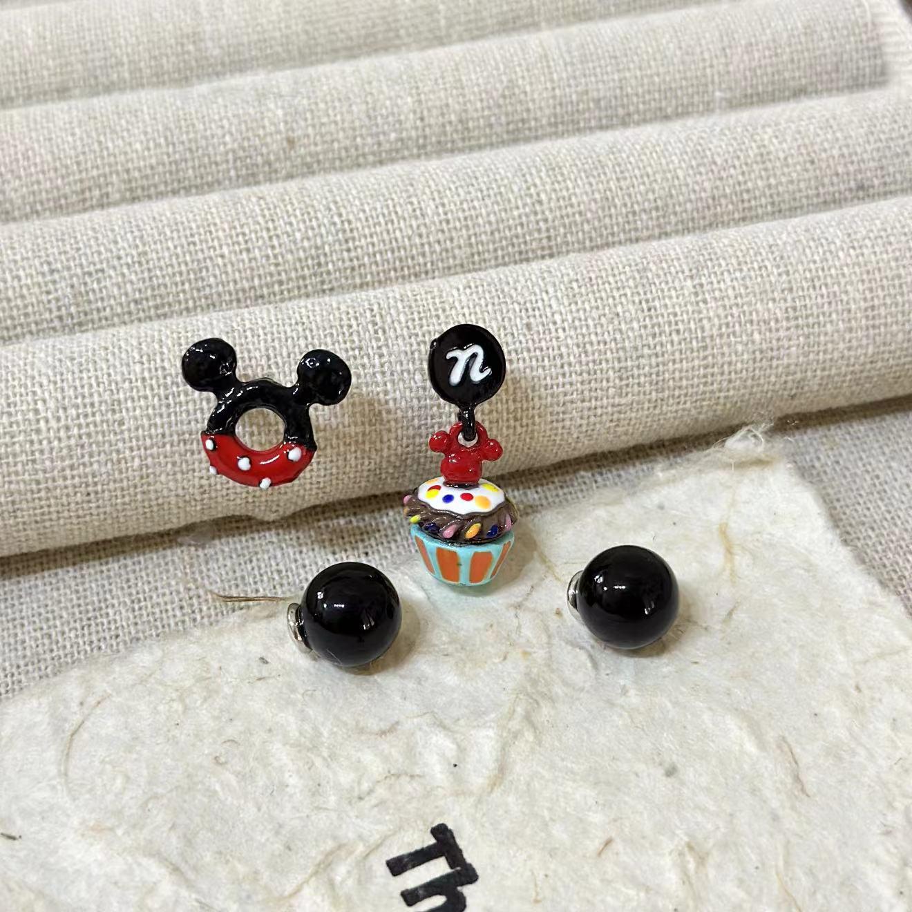 

Креативные серьги-гвоздики «Сердце Микки» 2024 – Красочные, милые, девичьи украшения для женщин