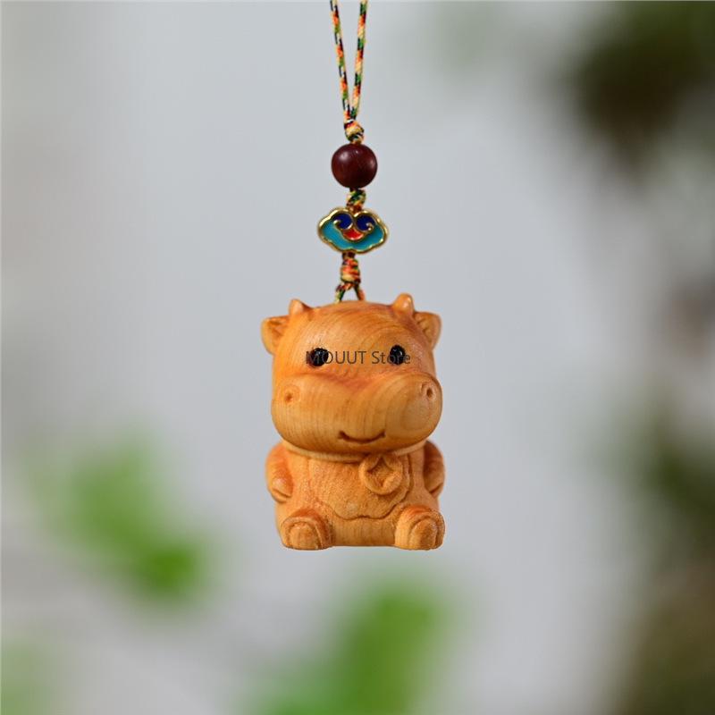 Thuja Twelve Zodiac Carving Wooden Pendant Chinese Zodiac Wood Carving Figurines Bag Decoration Gifts for Family Couple