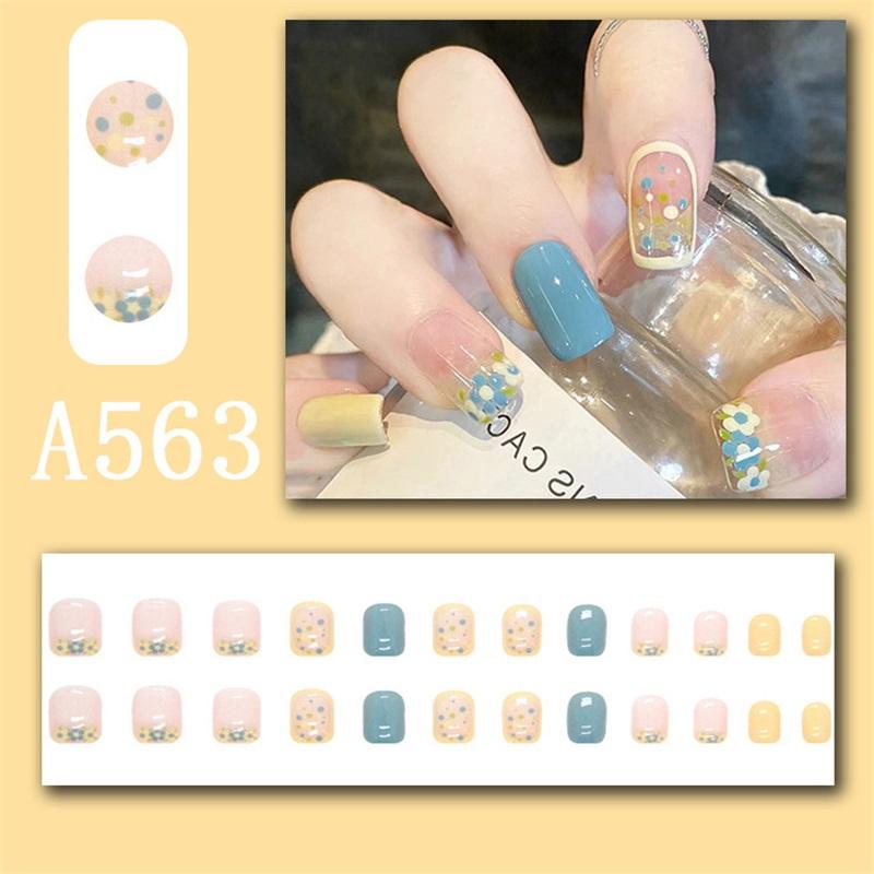 Winter fresh and simple pure lust style bride dance wear nails rainbow love rose fake nails