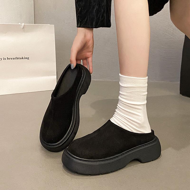 Baotou Half Slippers Platform Women's Summer Wear 2025 New Muller Shoes Internet Celebrity Heel-less Bread Lazy Muffin Shoes