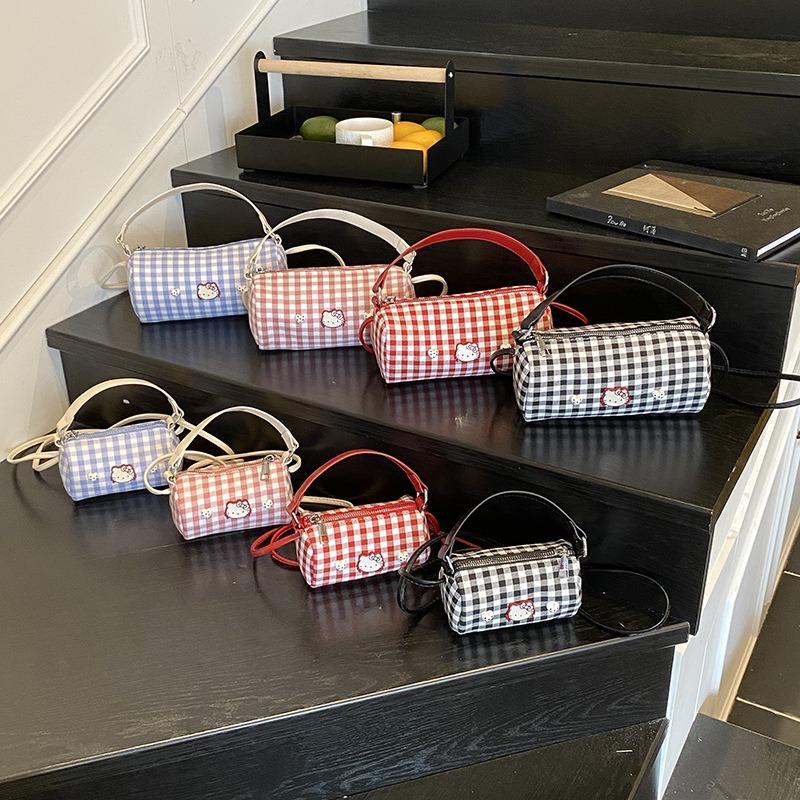 Red Female Cute Fashion Versatile High-end Bag Niche Design Plaid Handbag Student Messenger Bag