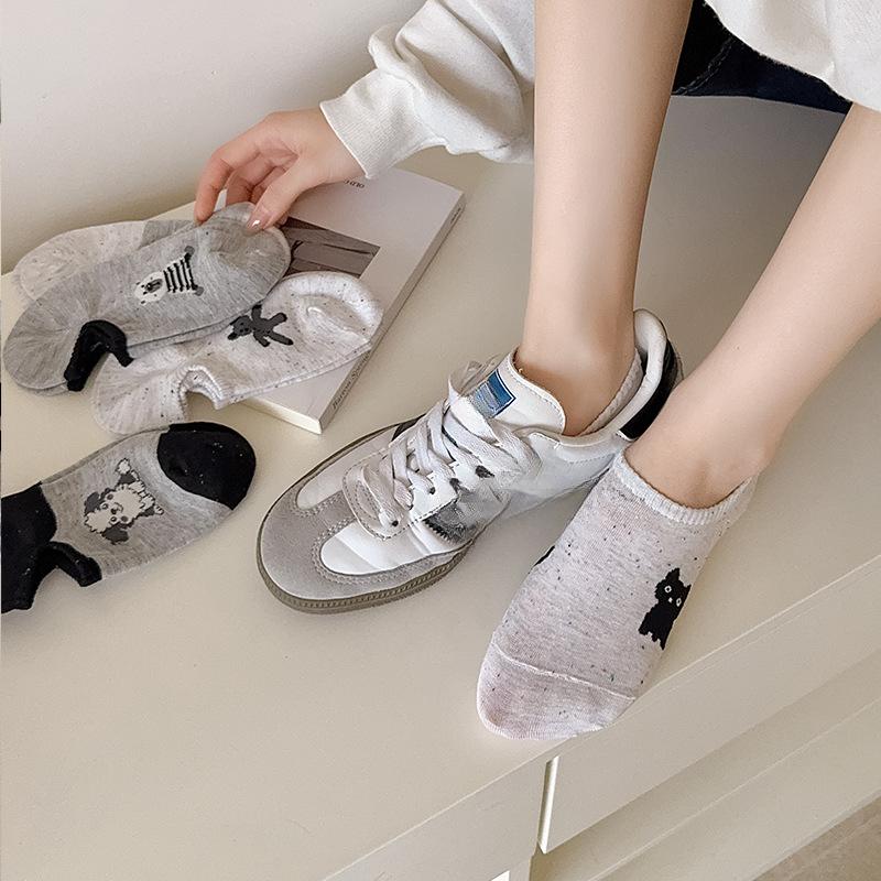Spring and Summer Low-top Socks, Thin Invisible Boat Socks, Women's Breathable Dot Yarn Cotton Socks, Cartoon Anti-slip Short Socks