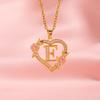 Zierliches Messing Initialen-Halskette Mit Floralem Herz-Ausschnitt Design Verstellbare Kette Leichter Romantik Schmuck